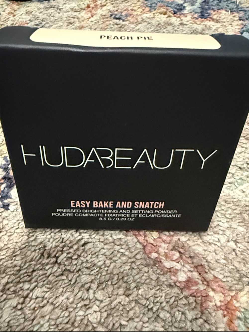 HUDA BEAUTY Easy Bake & Snatch Pressed Powder - Peach Pie (Peach)